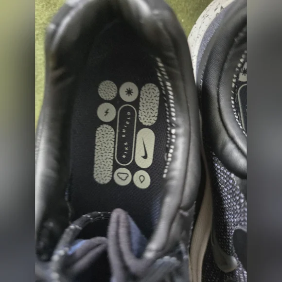 Nike Zoom Winflo Shield Womens Running Sneakers Water Repellant, Size 7 - Picture 5 of 8